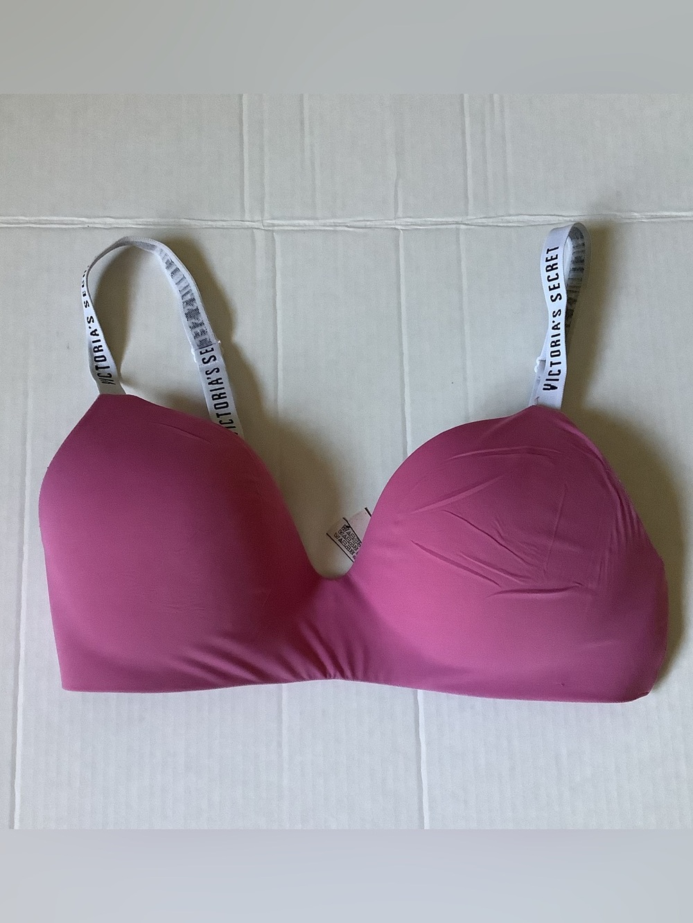 Victoria’s Secret T-Shirt Lightly Lined Wireless Bra Logo Strap Pink 34D
